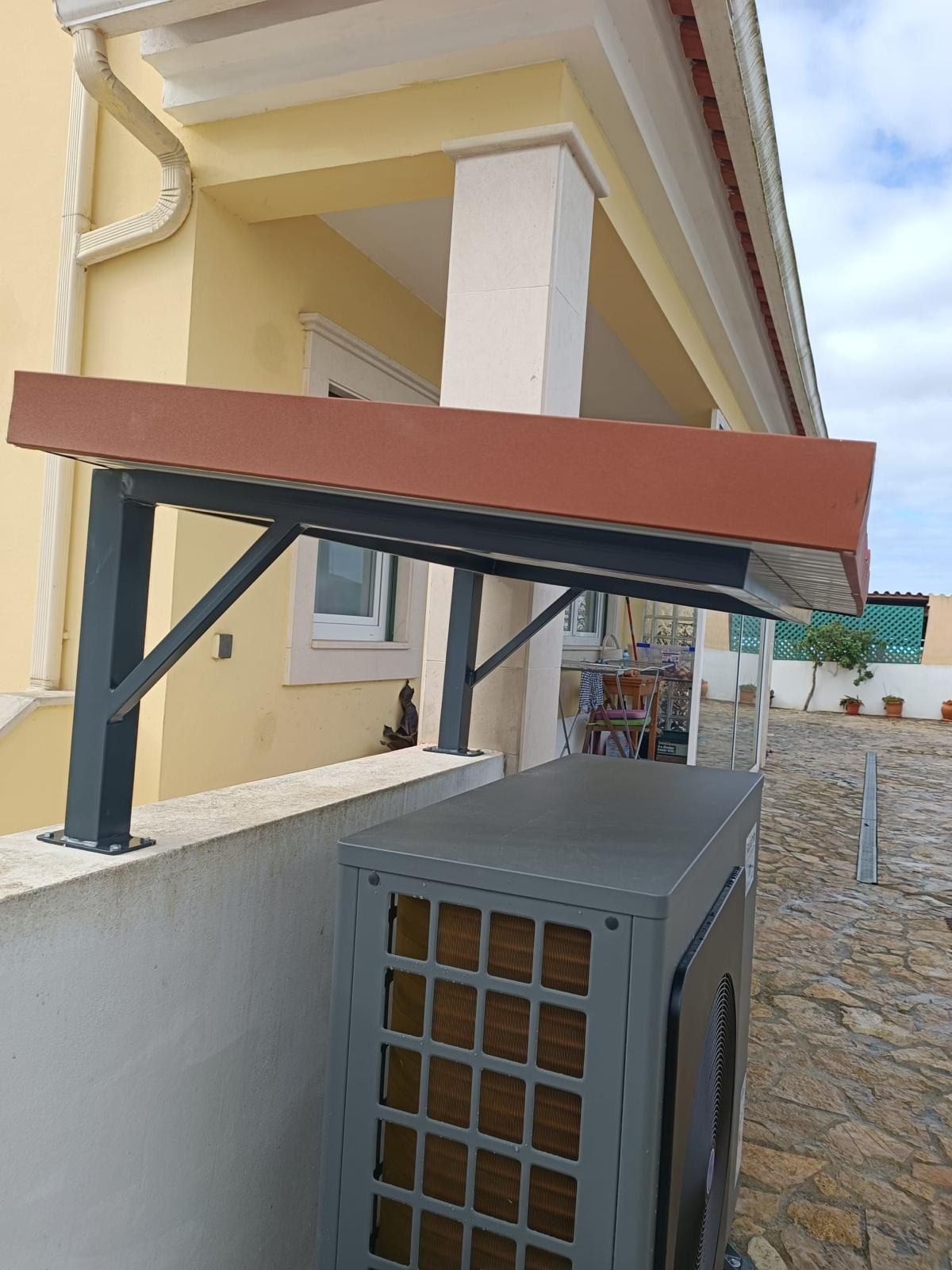 Cobertura metálica — obra P.F. Metais